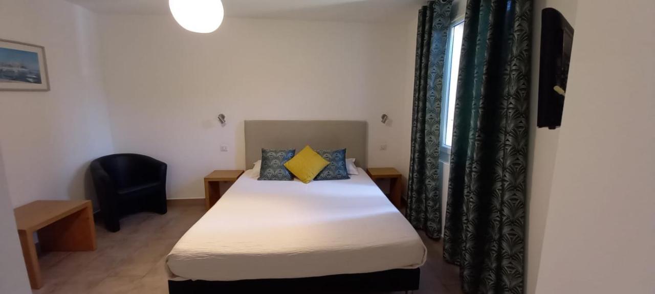Hotel Du Golfe Bonifacio  Eksteriør billede